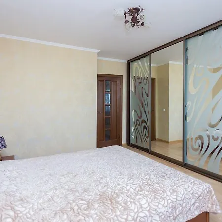 On Prityckogo Apartament Mińsk